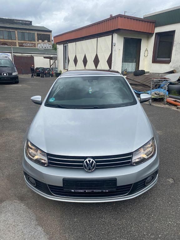 Silber Gebraucht 2012 VW Eos Basis Cabrio | 8.750 € (Fairer Preis) - Bild 1/4