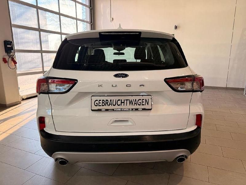 Gebraucht Ford Kuga Cool & Connect 150 PS (110 kW) 2021 Weiß SUV