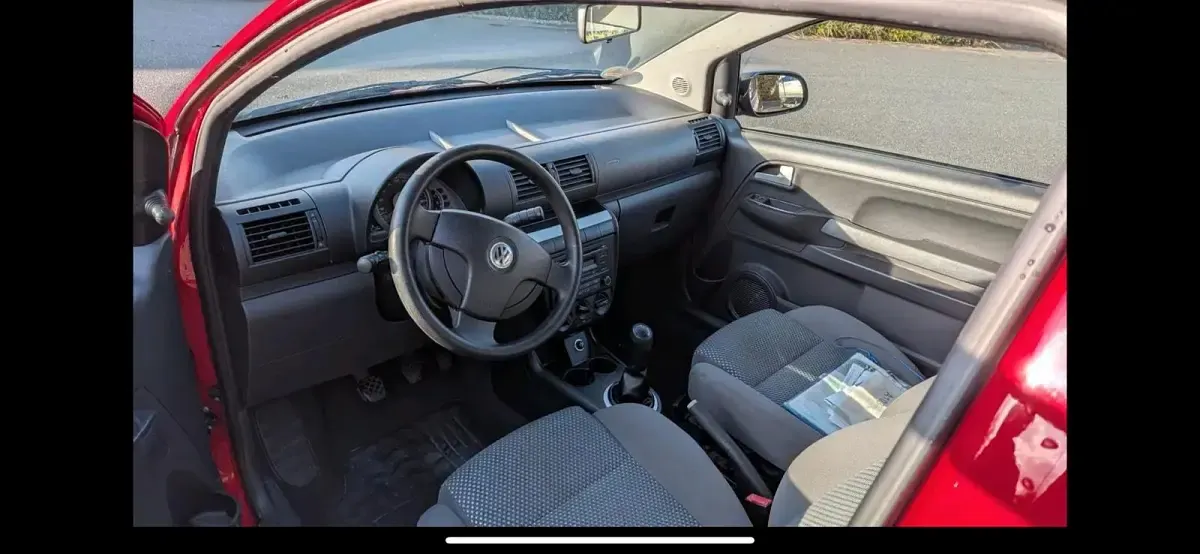 Gebraucht VW Fox 52 PS (38 kW) 2008 Rot Kleinwagen