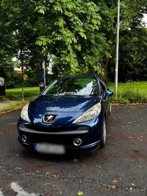 Blau Gebraucht 2008 Peugeot 207 Filou Coupé | 1.800 € (Fairer Preis) - Bild 1/4