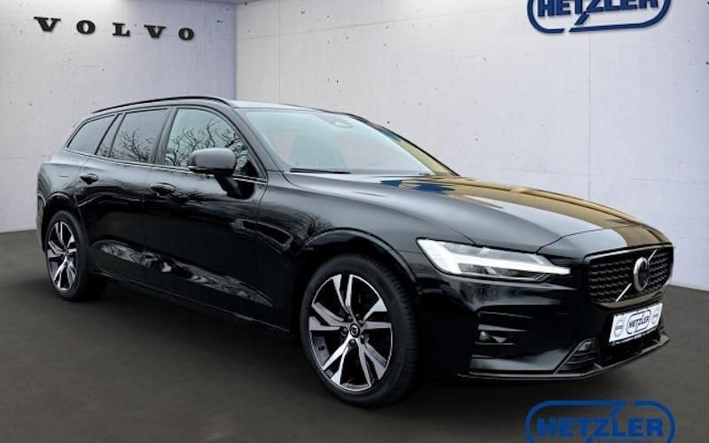 Gebraucht Volvo V60 Plus 197 PS (144 kW) 2022 Schwarz Kombi