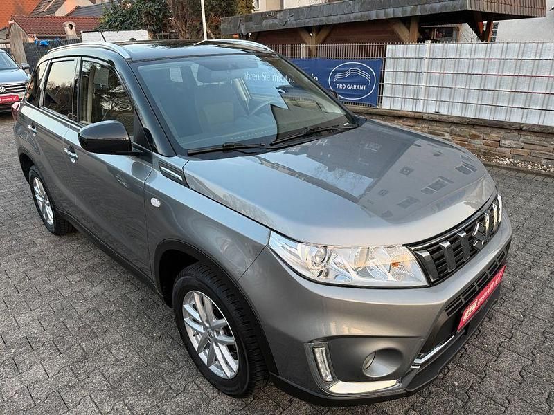 Gebraucht Suzuki Vitara 111 PS (81 kW) 2019 Grau SUV