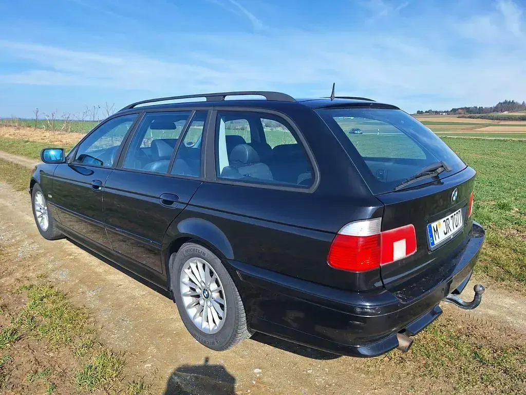 Gebraucht BMW 525 192 PS (141 kW) 2003 Schwarz Kombi