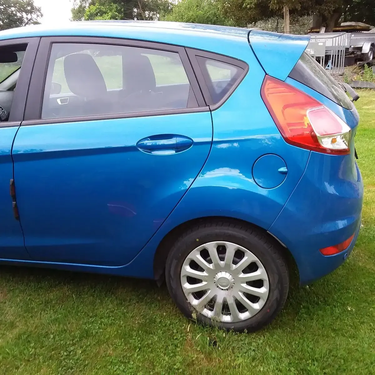 Gebraucht Ford Fiesta 80 PS (58 kW) 2016 Blau Kleinwagen