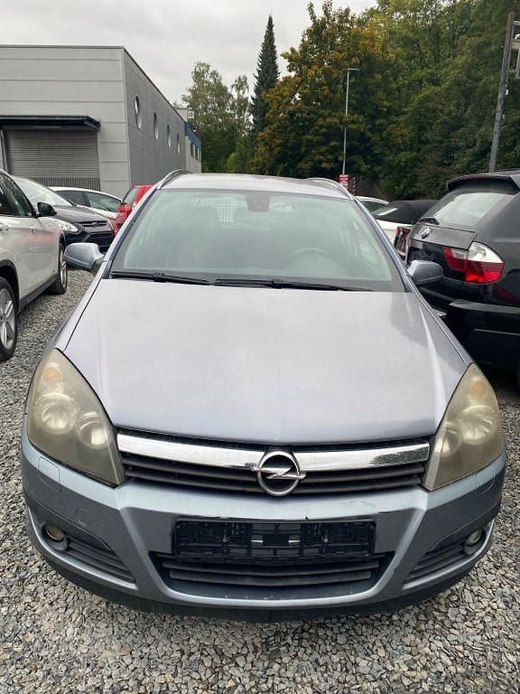 Silber Gebraucht 2005 Opel Astra Cosmo Limousine | 1.999 € (Fairer Preis) - Bild 1/4