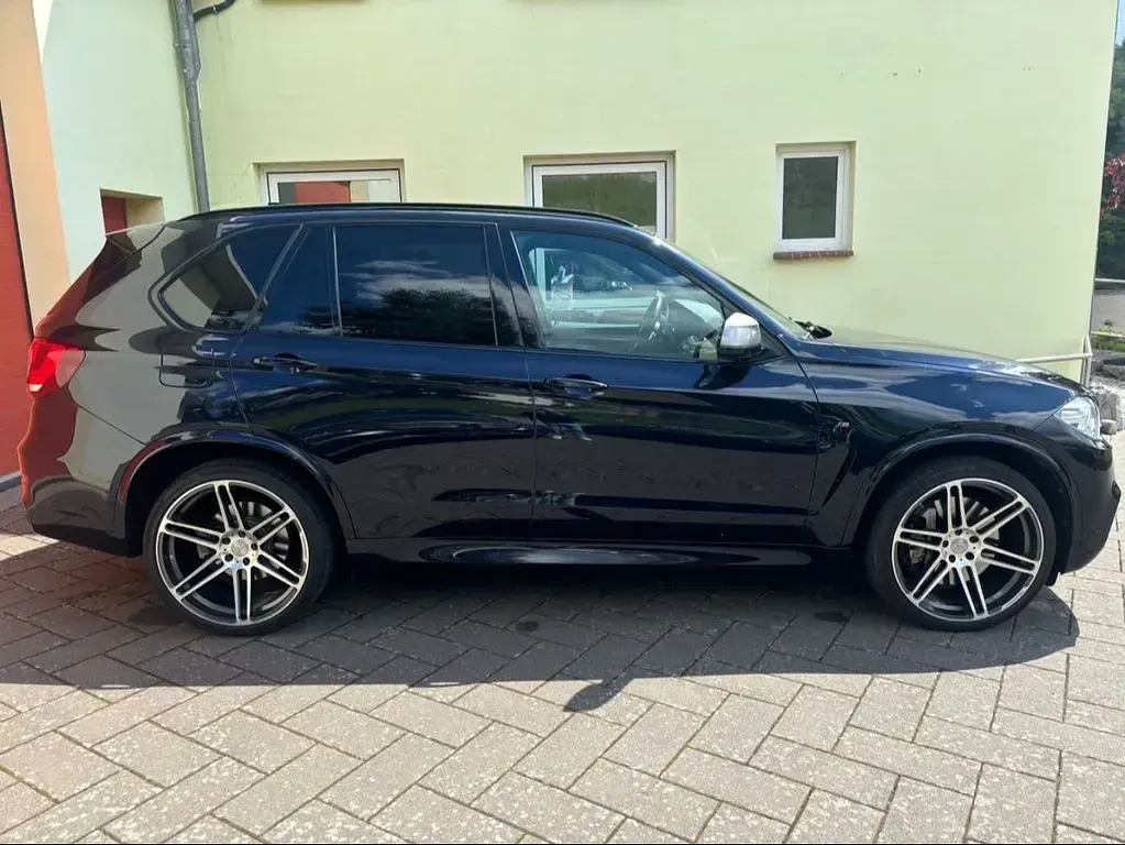 Gebraucht BMW X5 M50 M Sport 381 PS (280 kW) 2016 Schwarz SUV