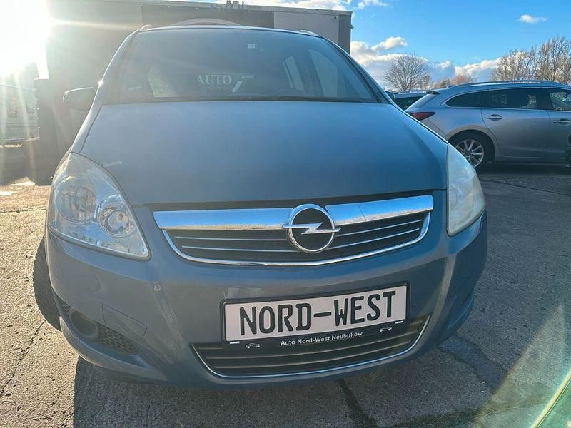 Gebraucht Opel Zafira Edition 116 PS (85 kW) 2009 Van / Kleinbus
