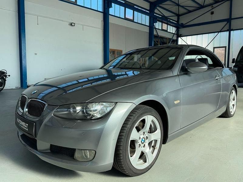 Gebraucht BMW 325 Cabriolet 218 PS (160 kW) 2007 Grau Cabrio