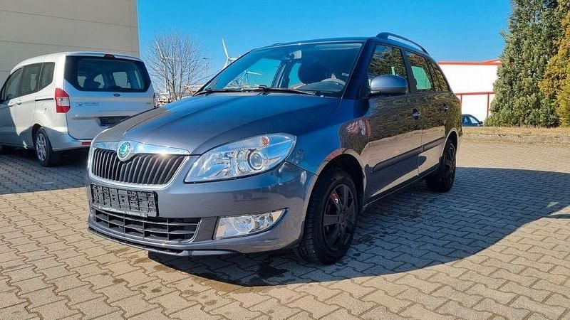 Gebraucht Skoda Fabia Ambition 86 PS (63 kW) 2012 Grau Kombi