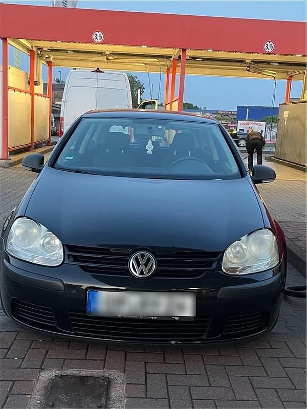 Schwarz Gebraucht 2007 VW Golf V Kleinwagen | 690 € (Superpreis) - Bild 1/4