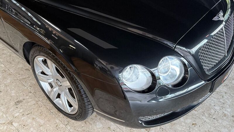 Gebraucht Bentley Continental Flying Spur 559 PS (411 kW) 2005 Schwarz Limousine