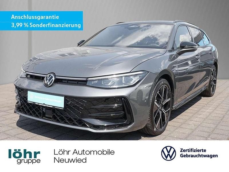Diabasgrau metallic Gebraucht 2024 VW Passat R-line Kombi | 49.980 € (Fairer Preis) - Bild 1/3