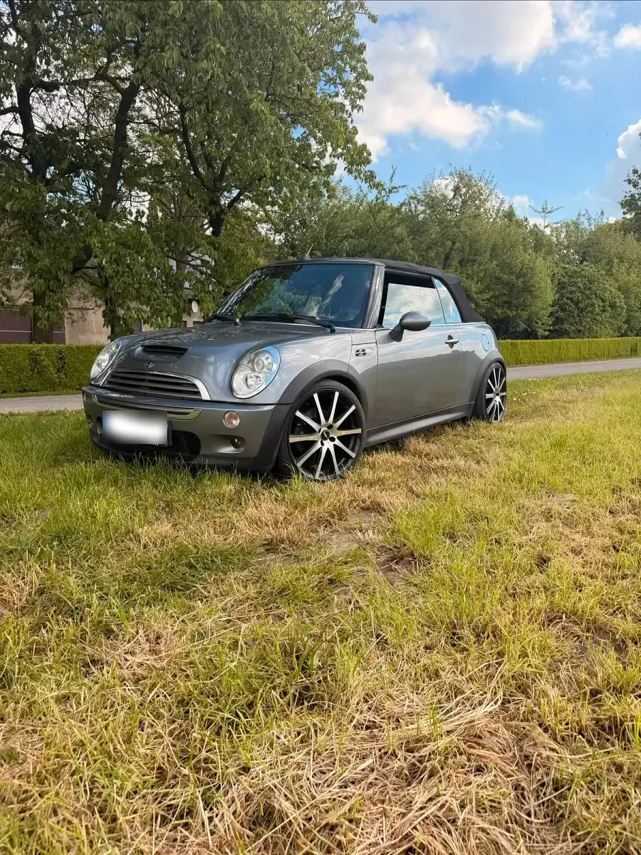 Usata Mini Cooper S Cabriolet 170 CV (125 kW) 2005 Argento Cabrio