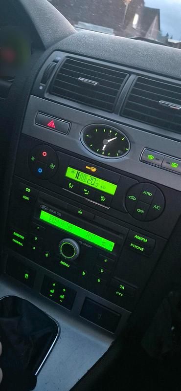 Gebraucht Ford Mondeo 145 PS (106 kW) 2005 Silber Kombi