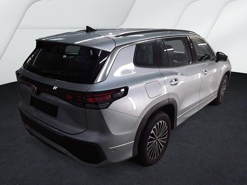 Gebraucht VW Tayron Life 150 PS (110 kW) 2025 Silber SUV