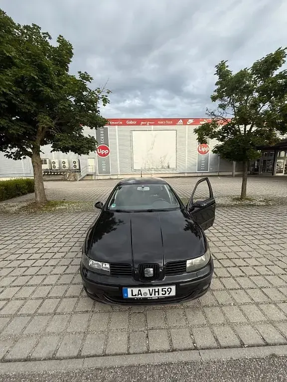 Gebraucht Seat Leon Sport 125 PS (91 kW) 2004 Schwarz Kleinwagen