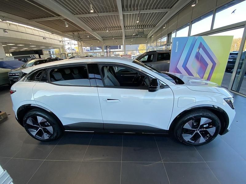 Neu Renault Megane E-Tech Komfort 22 kW (30 PS) 2026