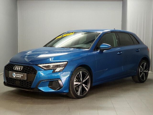 Gebraucht Audi A3 Sportback Advanced Plus 116 PS (85 kW) 2022 Blau Kleinwagen