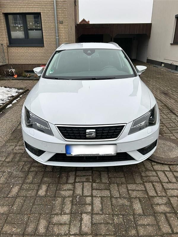 Gebraucht Seat Leon Style 131 PS (96 kW) 2020 Weiß Kombi