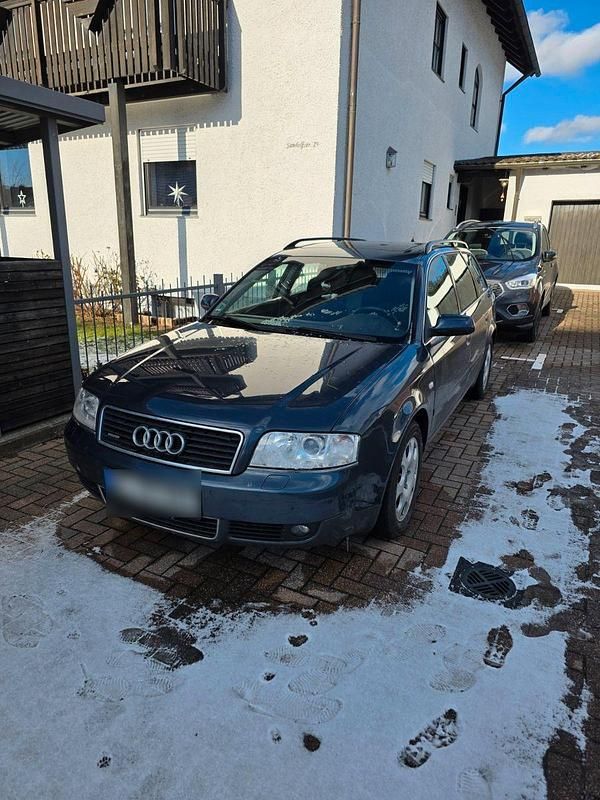 Gebraucht Audi A6 220 PS (161 kW) 2002 Blau Kombi