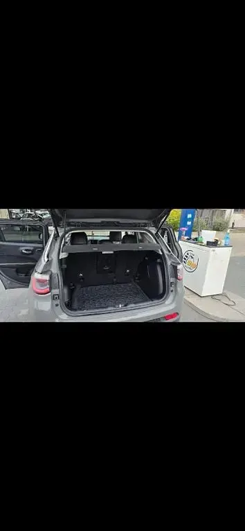 Gebraucht Jeep Compass Limited 140 PS (102 kW) 2020 Grau SUV