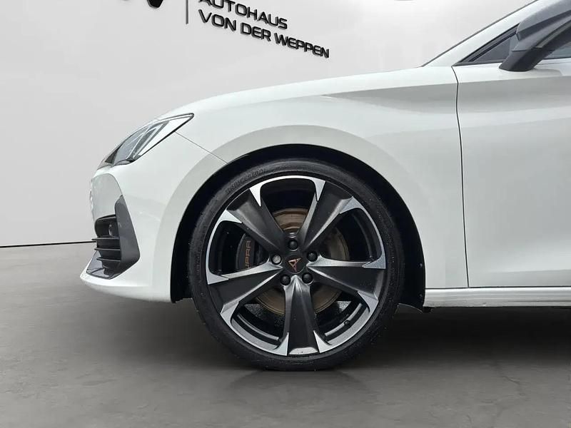 Gebraucht Cupra Leon VZ 180 PS (132 kW) 2024 Weiß Kombi
