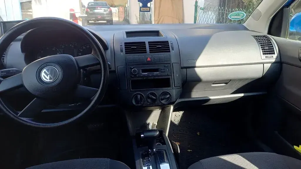 Gebraucht VW Polo Basis 75 PS (55 kW) 2003 Blau Limousine