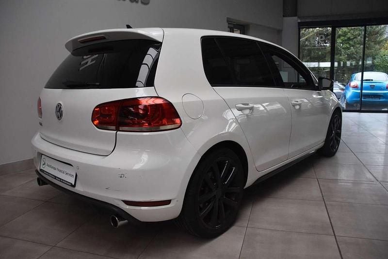 Gebraucht VW Golf VII GTI 211 PS (155 kW) 2012 Candyweiß Limousine