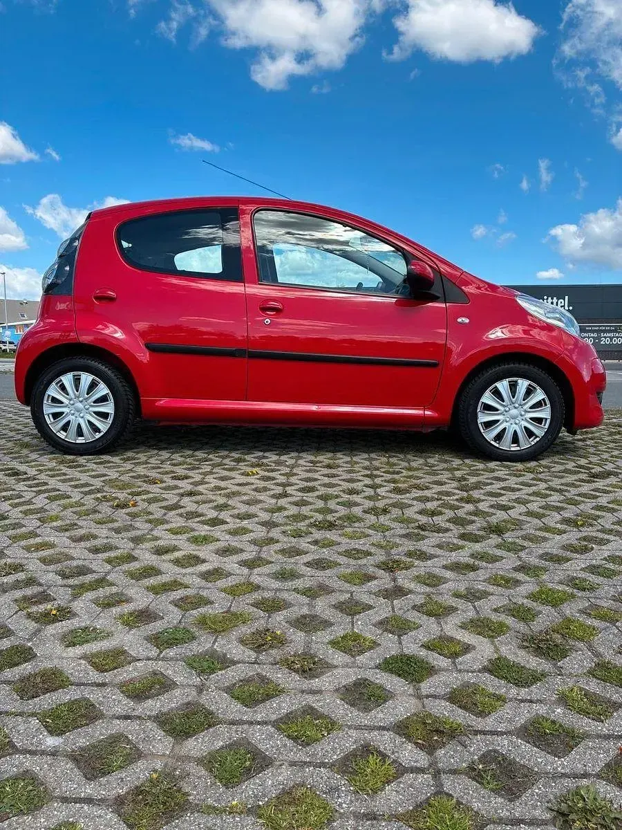 Gebraucht Citroën C1 68 PS (50 kW) 2011 Rot Kleinwagen