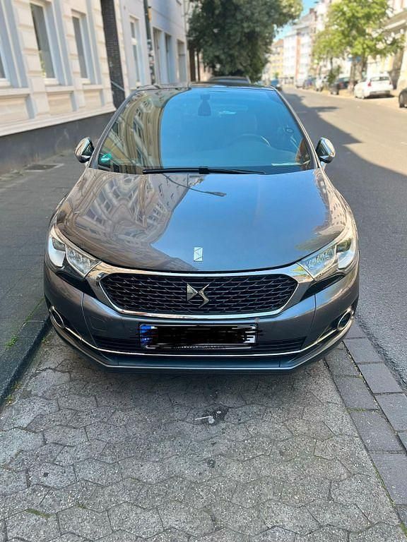 Braun Gebraucht 2017 DS Automobiles DS4 SUV | 10.000 € (Fairer Preis) - Bild 1/4