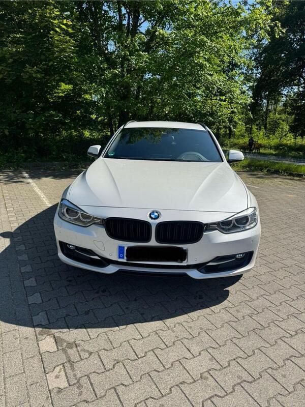 Weiß Gebraucht 2014 BMW 330 Sport Line Kombi | 11.500 € (Superpreis) - Bild 1/4