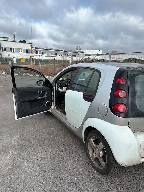 Usata Smart ForFour 95 CV (69 kW) 2005 Bianco Utilitaria