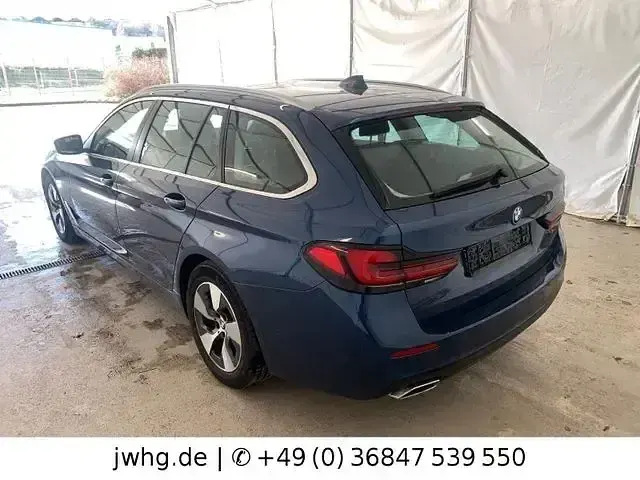 Gebraucht BMW 520 Sport Line 190 PS (139 kW) 2021 Phytonicblau (metallic) Kombi