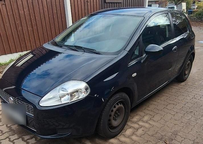 Schwarz Gebraucht 2011 Fiat Punto Kleinwagen | 2.800 € (Fairer Preis) - Bild 1/4