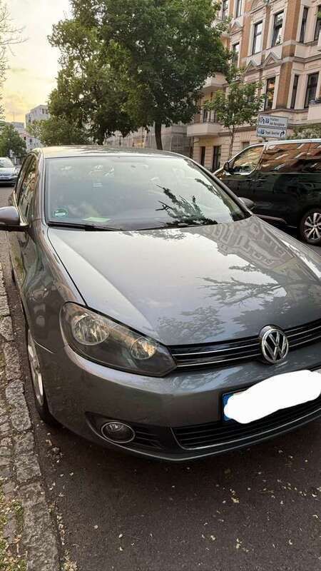 Grau Gebraucht 2011 VW Golf VI Trendline Kleinwagen | 5.600 € (Fairer Preis) - Bild 1/4