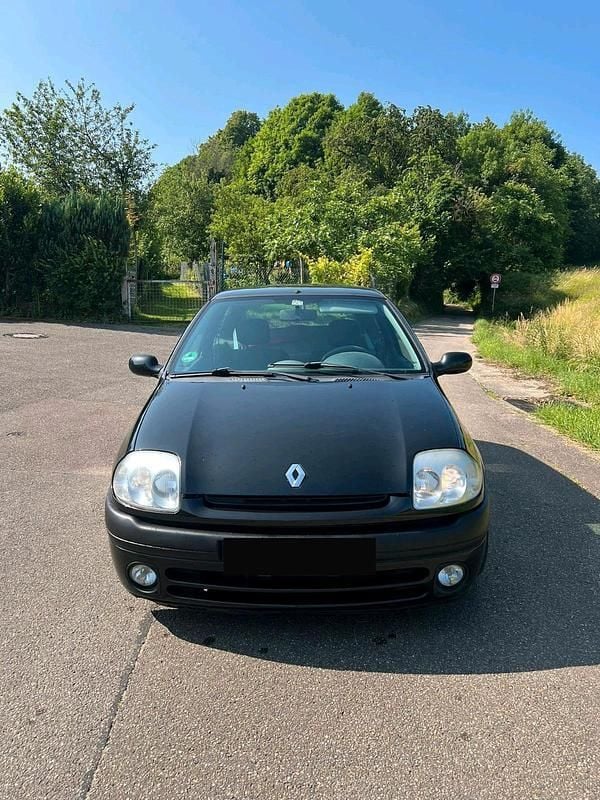 Schwarz Gebraucht 2003 Renault Clio II Limousine | 1.000 € - Bild 1/4