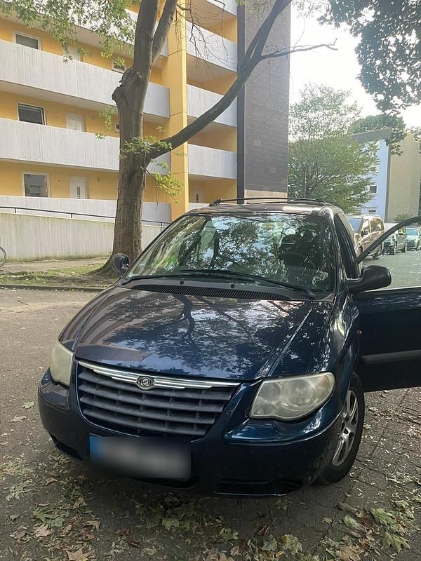 Gebraucht 2004 Chrysler Voyager Van / Kleinbus | 1.399 € - Bild 1/4