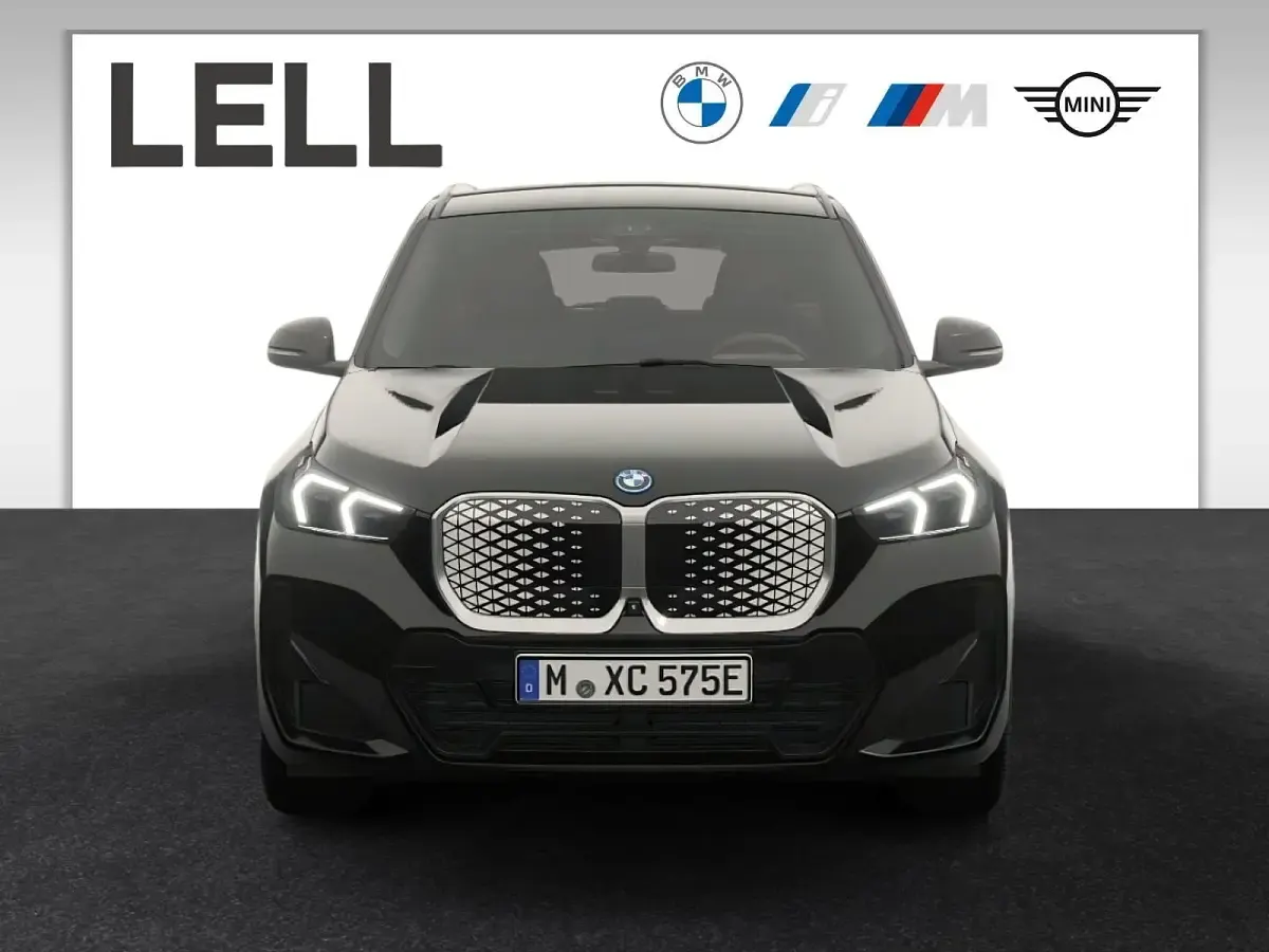 Gebraucht BMW iX1 M Sport 150 kW (204 PS) 2026 Black sapphire SUV