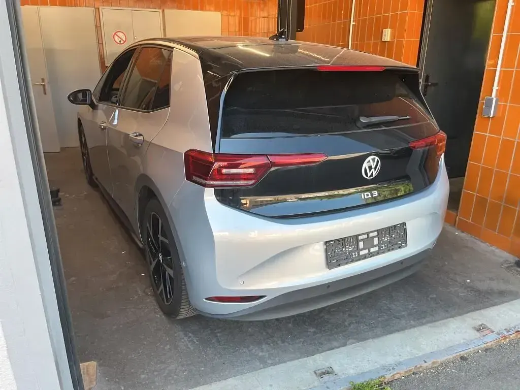 Gebraucht VW ID.3 Pro 150 kW (204 PS) 2024 Silber Kleinwagen
