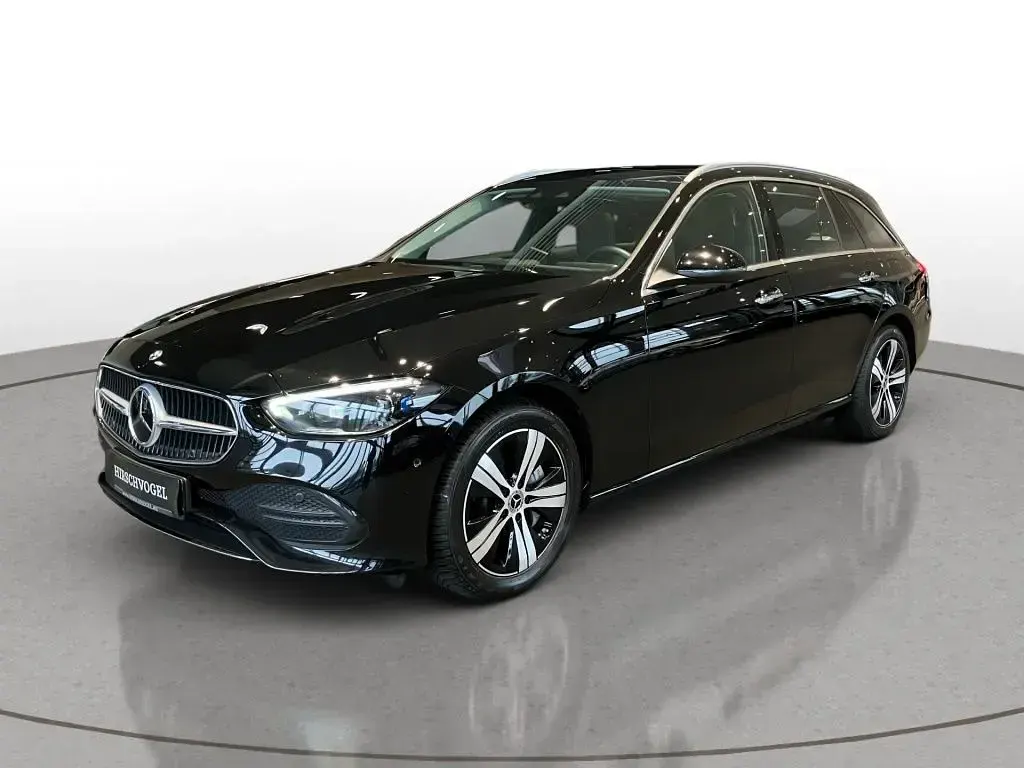 Gebraucht Mercedes E300 204 PS (150 kW) 2023 Unilack schwarz Kombi