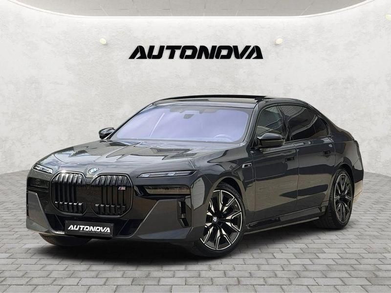 Dravitgrau Gebraucht 2024 BMW M760e M Sport Limousine | 115.000 € (Etwas zu teuer) - Bild 1/4