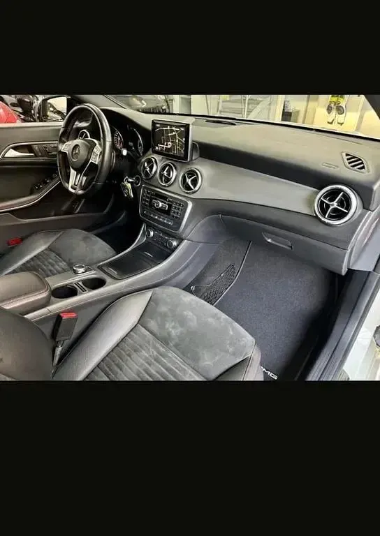Gebraucht Mercedes CLA250 AMG line 211 PS (155 kW) 2014 Weiß Coupé