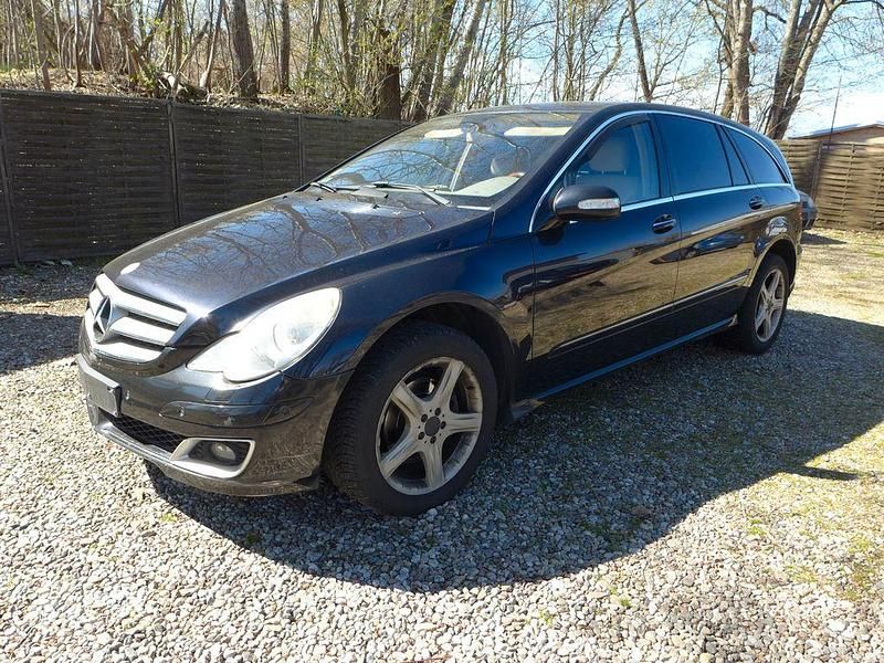 Gebraucht Mercedes R320 224 PS (164 kW) 2008 Schwarz Van / Kleinbus