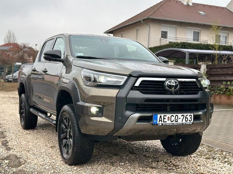 Gebraucht Toyota HiLux 2023 Grün Abholung