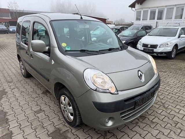 Gebraucht Renault Kangoo Happy Family 87 PS (63 kW) 2010 Braun Van / Kleinbus