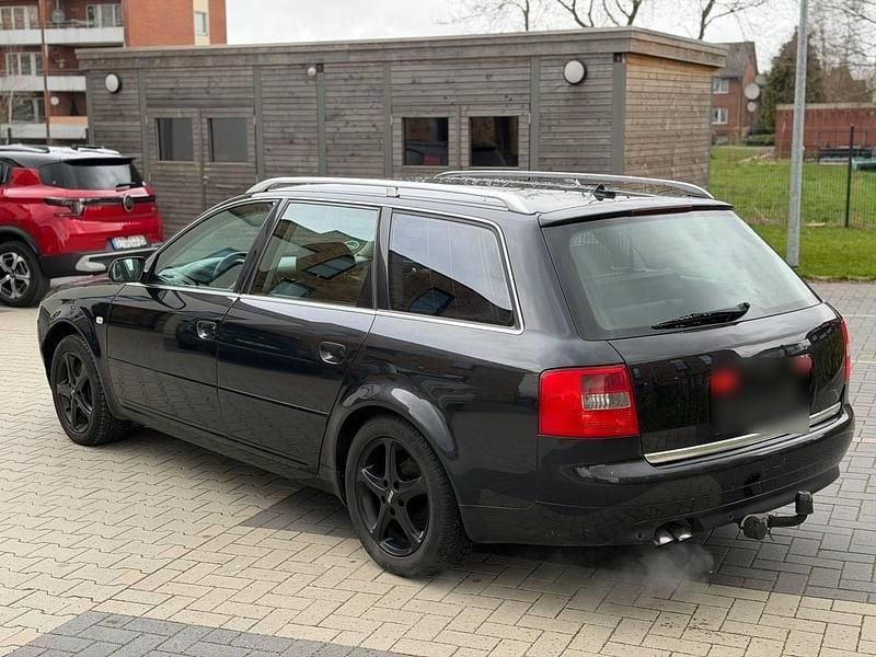Gebraucht Audi A6 163 PS (119 kW) 2004 Schwarz Kombi