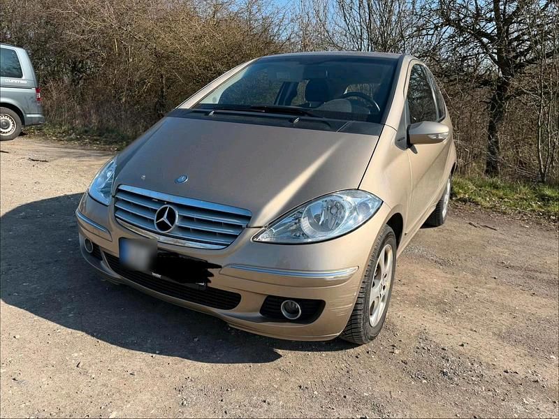 Gebraucht Mercedes A150 95 PS (69 kW) 2004 Gold Kleinwagen