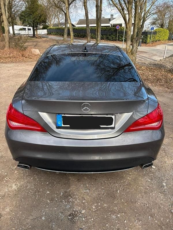 Gebraucht Mercedes CLA180 122 PS (89 kW) 2015 Grau Limousine