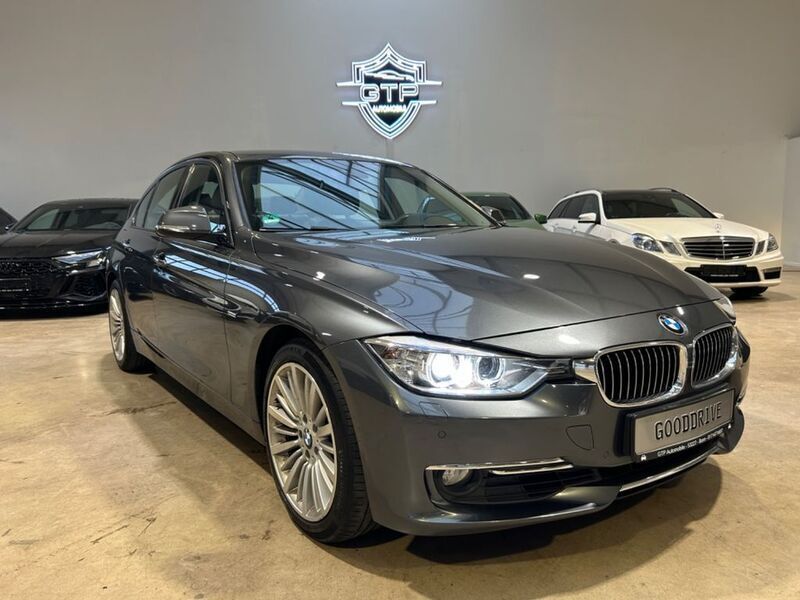 Grau Gebraucht 2013 BMW 328 Comfort Edition Limousine | 13.999 € (Guter Preis) - Bild 1/4