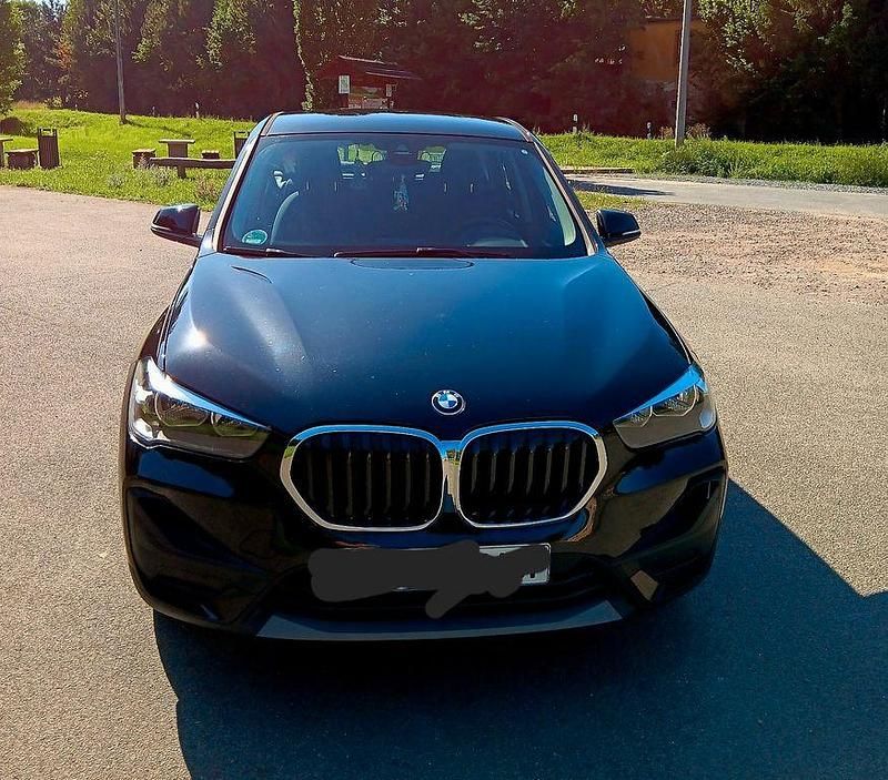 Schwarz Gebraucht 2020 BMW X1 SUV | 20.999 € (Fairer Preis) - Bild 1/4